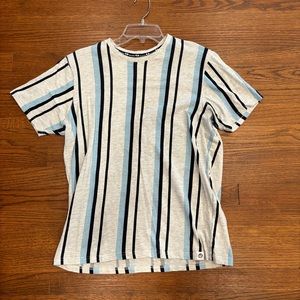 Free Planet Striped Men’s Blue and Gray Dressy T Shirt Medium